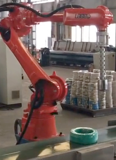 爾必地機械手為電線生產廠家代替人工作業，電線搬運視頻演示