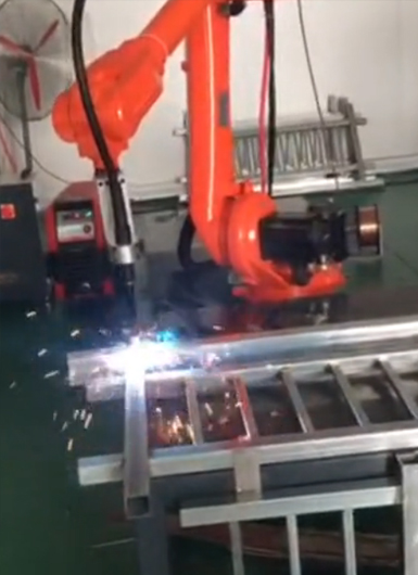 爾必地焊接機器人客戶打樣現場視頻