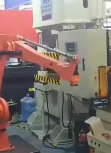 爾必地機器人機床上下料應用案例